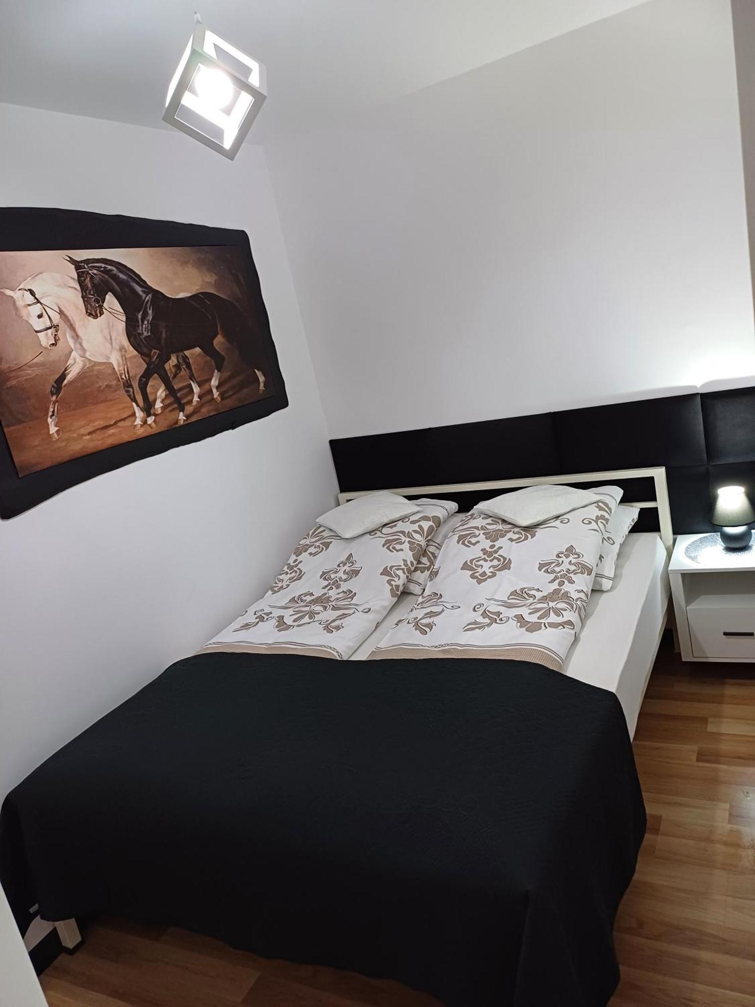 Apartament Niko Gniezno Exterior photo